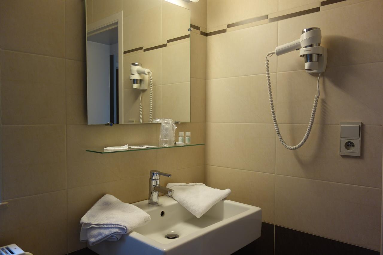 La Clochette Hotell Celles  Exteriör bild